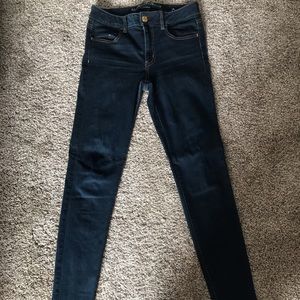 American eagle dark wash skinny jeans